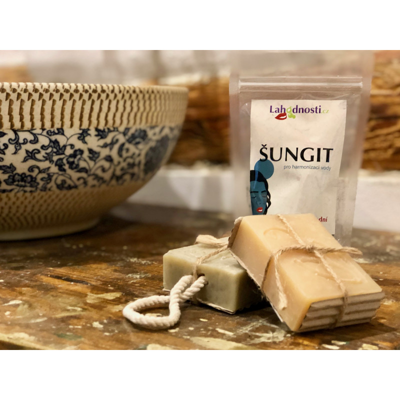 Vánoční balíček krásy 2.  - mýdlo a tuhý šampon s Irským mechem + šungit